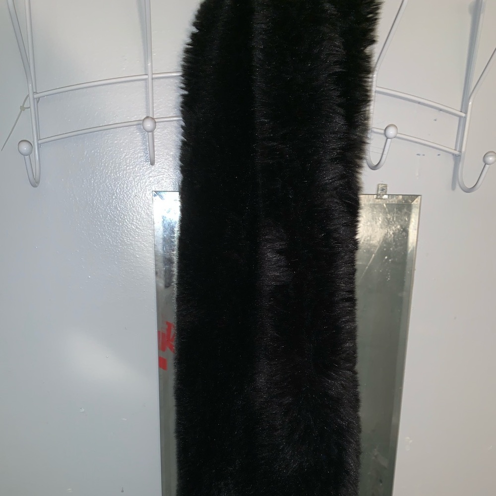 Black faux fur stole